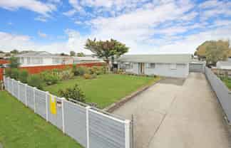 3 Harwell Place, Mangere