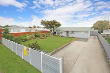 3 Harwell Place, Mangere