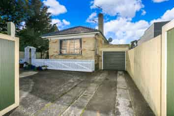 1/229 Onewa Road, Birkenhead