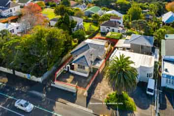 1/229 Onewa Road, Birkenhead