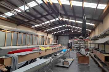 Sockburn warehouse/workshop for lease