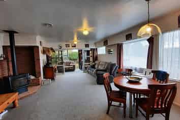 54 Swansea Road, Stratford