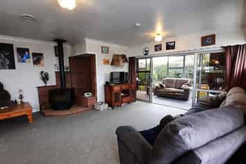 54 Swansea Road, Stratford