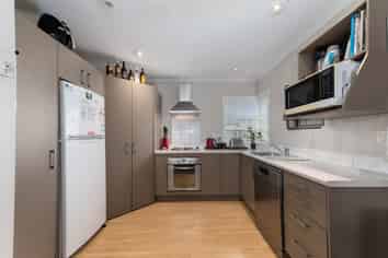 50/64 Kawaha Point Road, Kawaha Point