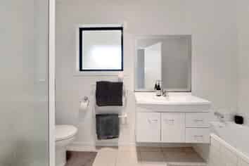 50/64 Kawaha Point Road, Kawaha Point