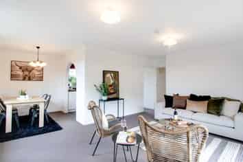 35 Duckworth Crescent, Greenmeadows