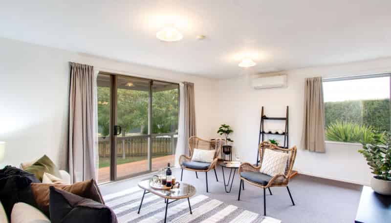 35 Duckworth Crescent, Greenmeadows