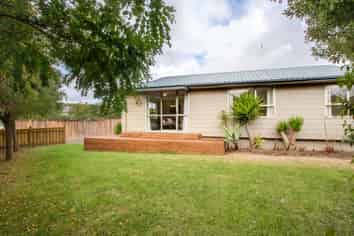 35 Duckworth Crescent, Greenmeadows