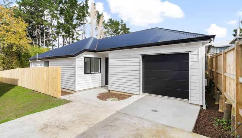 63a Woodside Road, Massey