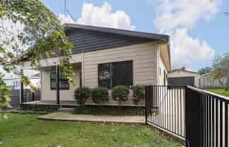 6  Grey Street, Feilding