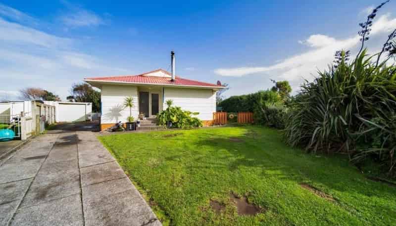 13 Hughson Place, Opunake