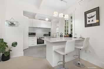 145 Kelburn Parade, Kelburn