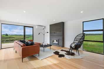 160 Batty Road, Kingseat