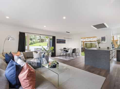 2/15 Waterloo Street, Howick