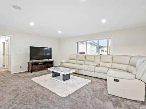 24 Olive Crescent, Papatoetoe