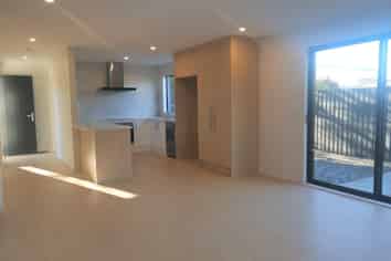 Unit 1, 13 Leamington Street, Addington