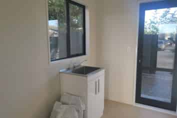 Unit 1, 13 Leamington Street, Addington