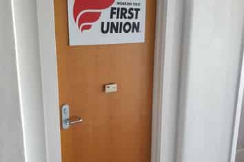 Kings Building Office Room For Lease