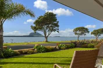 269 Beach Road, Matua