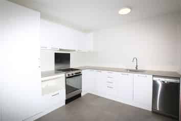 3B/81 Raleigh Road, Northcote