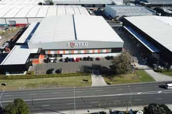 High profile Industrial for lease