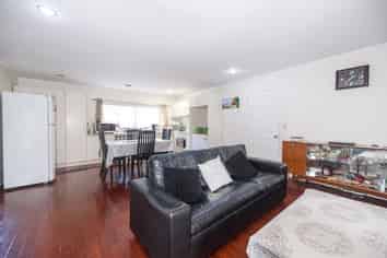 23 Neta Grove, Henderson