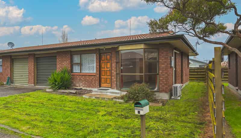 984C Tremaine Avenue, Roslyn