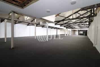 Large Retail/Warehouse Showroom in Northcote