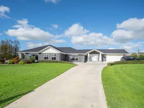 2 Tutakarae Road, Kelvin Grove