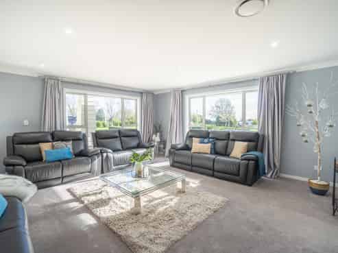 2 Tutakarae Road, Kelvin Grove