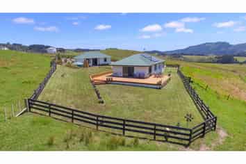 608A West Coast Road, Kaukapakapa