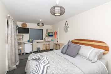 76A Whatawhata Road, Dinsdale