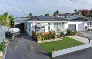 76A Whatawhata Road, Dinsdale