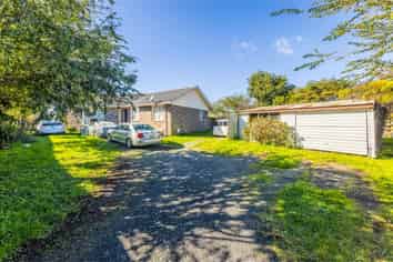 27 Tranent Road, Mangere