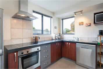 25 Huxley Street, Sydenham