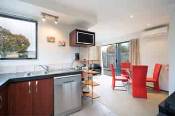 25 Huxley Street, Sydenham