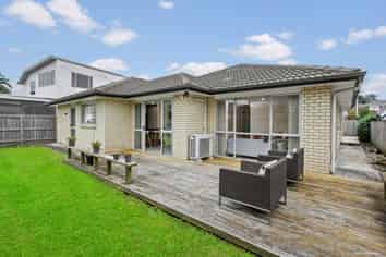 5A Graham Avenue, Te Atatu Peninsula