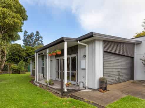 260-264 Ferguson Street, West End