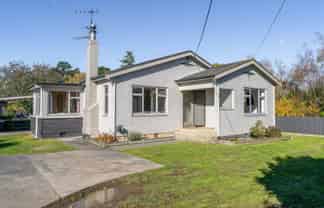 383 High Street South, 