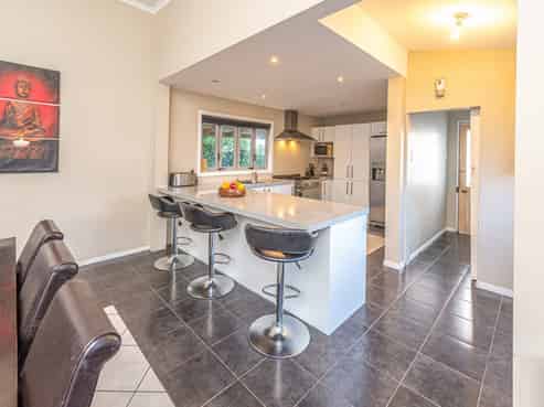 4 Rawhiti Place, Saint Johns Hill