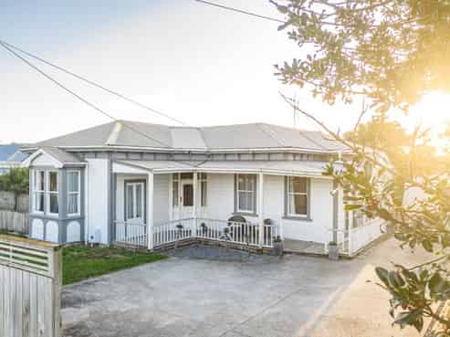 4 Rawhiti Place, Saint Johns Hill