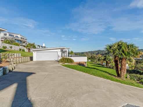 142 Kittiwake Drive, Albany