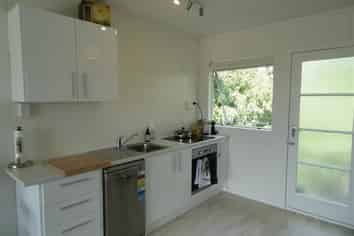 10/19A Verbena Road, Birkdale