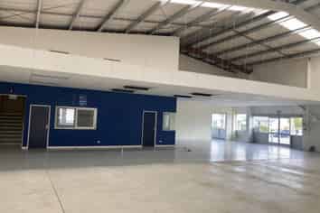 Modern Warehouse/Showroom