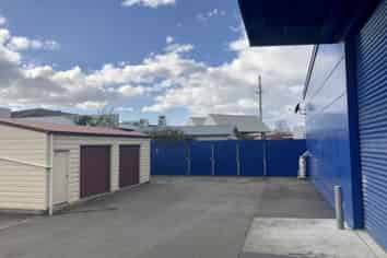 Modern Warehouse/Showroom