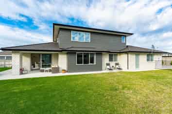 5 Poaka Place, One Tree Point