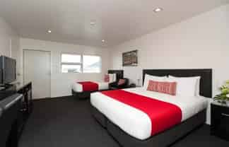 Modern larger sized motel leasehold