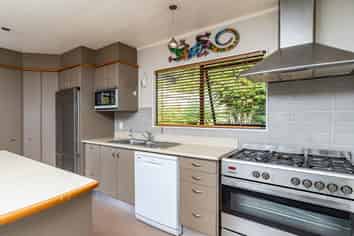 26A Tikorangi Place, Morningside