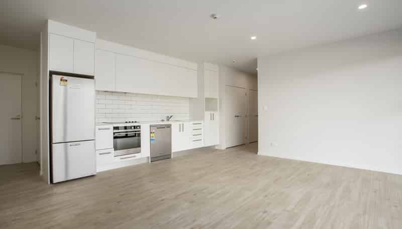 G03/165 Lake Road, Northcote