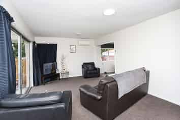 21 Besant Place, Avondale